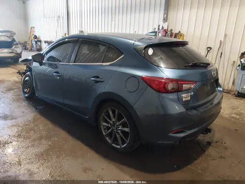 2018 Mazda Mazda3 5-Door Touring VIN 3MZBN1L30JM269598 фото 4