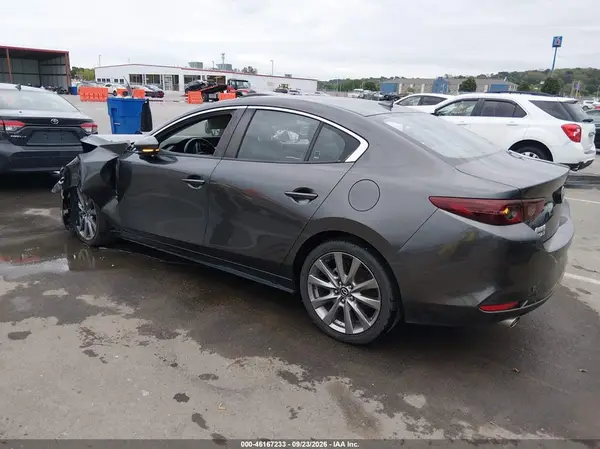 JM1BPACL7K1110945 — 2019 Mazda 3, фото 3 с аукциона IAAI, Передняя часть слева