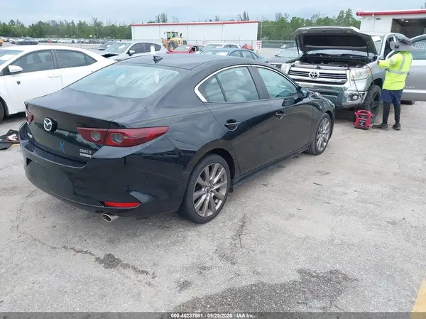 3MZBPADL4LM134829 — 2020 Mazda 3, фото 4 с аукциона IAAI, Солёная вода