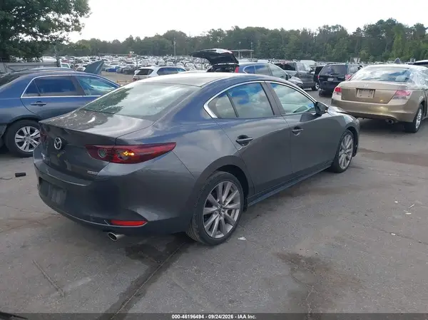 3MZBPBBM3MM208003 — 2021 Mazda 3, фото 4 с аукциона IAAI, Передняя часть