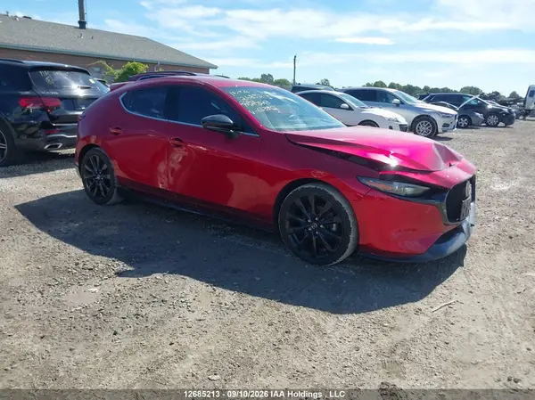 JM1BPBMY4R1653812 — 2024 Mazda 3, Передняя часть (Front), фото до ремонта