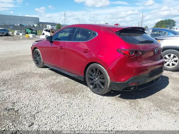 JM1BPBMY4R1653812 — 2024 Mazda 3, фото 3 с аукциона IAAI 28.09.2026, Передняя часть