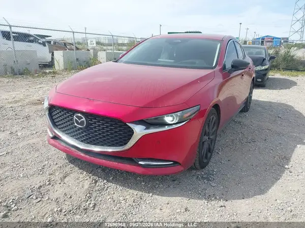 JM1BPBDY6R1657375 — 2024 Mazda 3, фото 2 с аукциона IAAI 29.09.2026, Правый бок