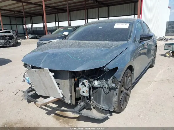 3MZBPBCM4RM402142 — 2024 Mazda 3, фото 2 с аукциона IAAI, Передняя часть
