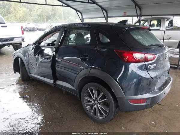 JM1DKFC77H0145491 — 2017 Mazda CX-3, фото 3 с аукциона IAAI, Повреждения со всех сторон