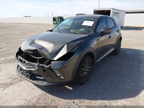 JM1DKDD79H0146810 — 2017 Mazda CX-3, фото 2 с аукциона IAAI, Передняя часть