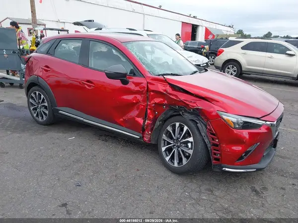 JM1DKFD79K0450500 — 2019 Mazda CX-3, Правый бок (Right Side), фото до ремонта