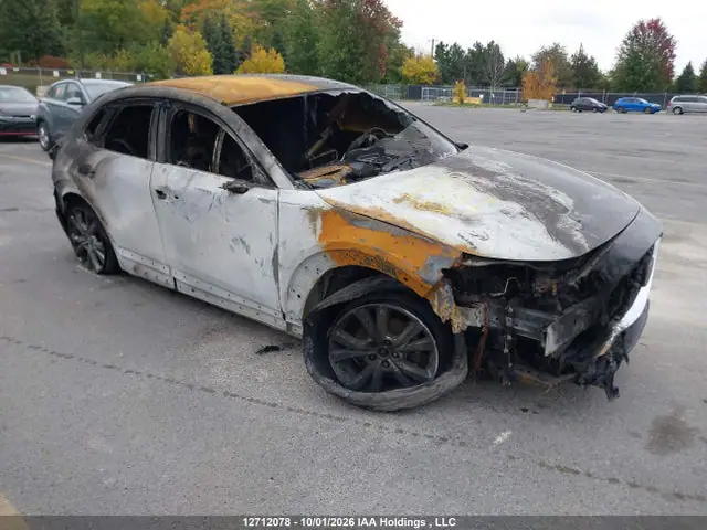 3MVDMBCLXNM454007 — 2022 Mazda CX-30 Gs, Следы пожара снаружи (Exterior Burn), фото до ремонта