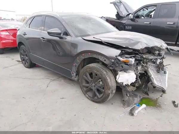 3MVDMBEM4LM109008 — 2020 Mazda CX-30, Передняя часть (Front End), фото до ремонта