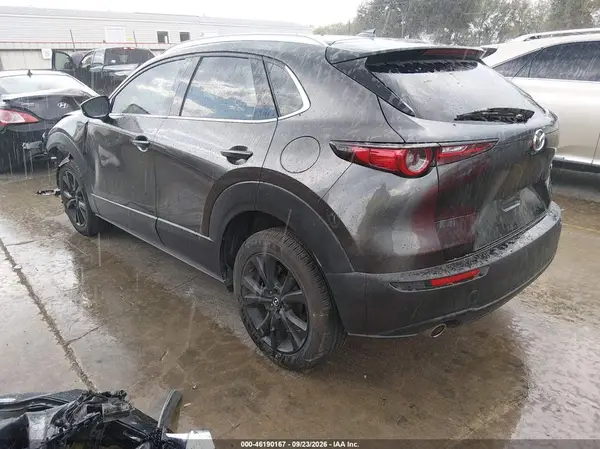 3MVDMBEM4LM109008 — 2020 Mazda CX-30, фото 3 с аукциона IAAI, Передняя часть