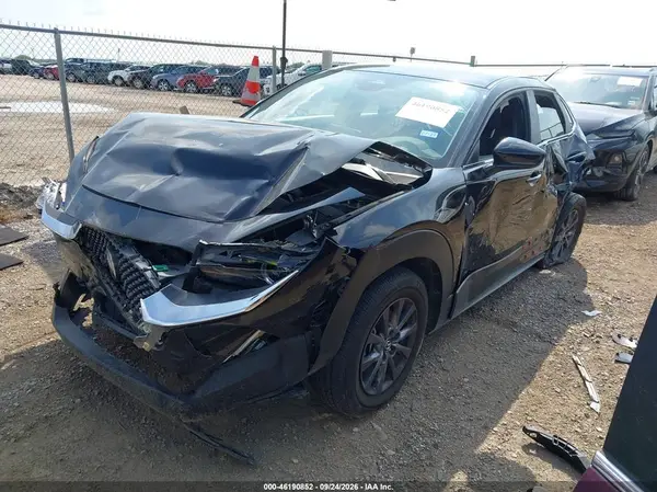3MVDMBAM6RM699081 — 2024 Mazda CX-30, фото 2 с аукциона IAAI, Передняя часть