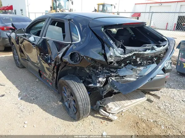 3MVDMBAM6RM699081 — 2024 Mazda CX-30, фото 3 с аукциона IAAI, Передняя часть