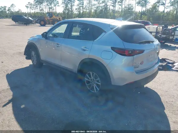 JM3KFBCMXN1574678 — 2022 Mazda CX-5, фото 3 с аукциона IAAI, Передняя часть справа