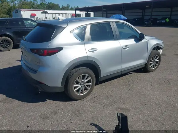 JM3KFBCMXN1574678 — 2022 Mazda CX-5, фото 4 с аукциона IAAI, Передняя часть справа