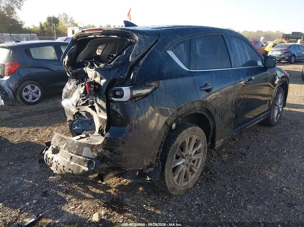 JM3KFBDMXR0352250 — 2024 Mazda CX-5, фото 4 с аукциона IAAI, Задняя часть