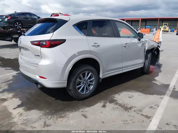 JM3KFBBL7S0636841 — 2025 Mazda CX-5, фото 4 с аукциона IAAI, Передняя часть справа