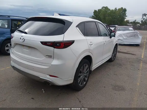 JM3KFBXY1S0572915 — 2025 Mazda CX-5, фото 4 с аукциона IAAI, Передняя часть слева