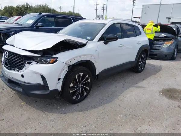 7MMVAAEW4SN133677 — 2025 Mazda CX-50, фото 2 с аукциона IAAI 08.10.2026, Передняя часть