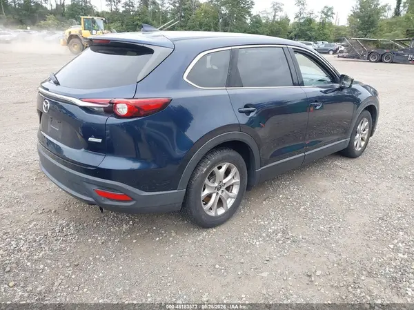 JM3TCBCYXH0143123 — 2017 Mazda CX-9, фото 4 с аукциона IAAI 07.10.2026, Естественный износ