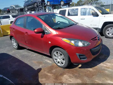 JM1DE1KZ1E0186790 — 2014 Mazda MAZDA2 Sport, Естественный износ (Normal Wear & Tear), фото до ремонта