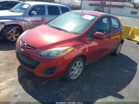 2014 Mazda Mazda2 Sport VIN JM1DE1KZ1E0186790 фото 2