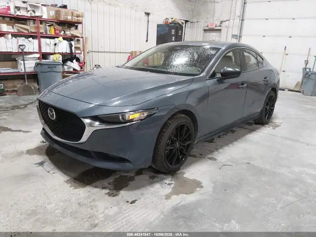 3MZBPBCM6RM412817 — 2024 Mazda MAZDA3 2.5 S Carbon Edition, фото 2 с аукциона IAAI 14.10.2026, Естественный износ