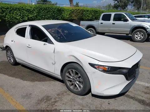JM1BPAJL5M1314617 — 2021 Mazda MAZDA3 2.5 S, Задняя часть (Rear), фото до ремонта