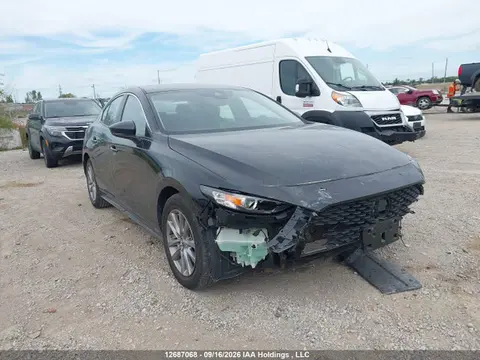 JM1BPACL5N1510281 — 2022 Mazda MAZDA3 Gs, Передняя часть (Front), фото до ремонта