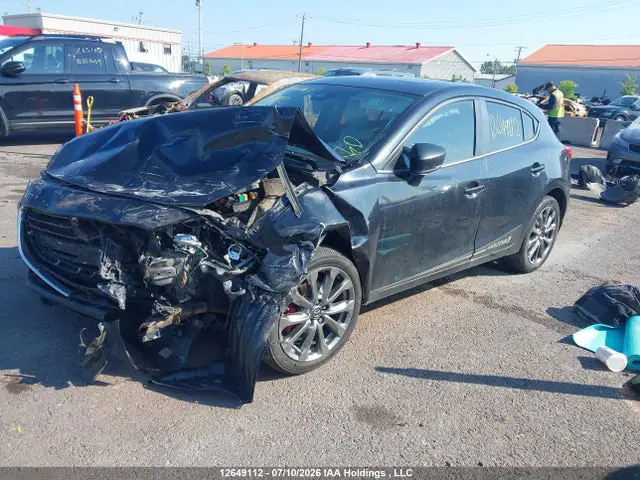 3MZBN1M37JM167116 — 2018 Mazda MAZDA3 GT, фото 2 с аукциона IAAI 29.09.2026, Передняя часть слева