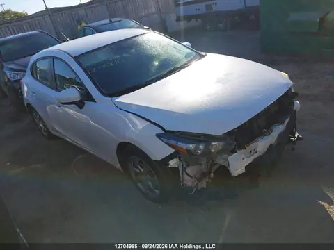 JM1BN1K78H1121505 — 2017 Mazda MAZDA3 GX, Передняя часть (Front), фото до ремонта
