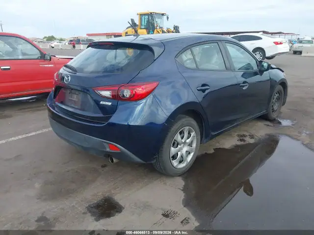 JM1BM1K71F1273979 — 2015 Mazda MAZDA3 I Sport, фото 4 с аукциона IAAI 13.10.2026, Передняя часть слева