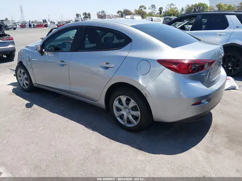 2016 Mazda Mazda3 I Sport VIN JM1BM1T76G1355772 фото 3