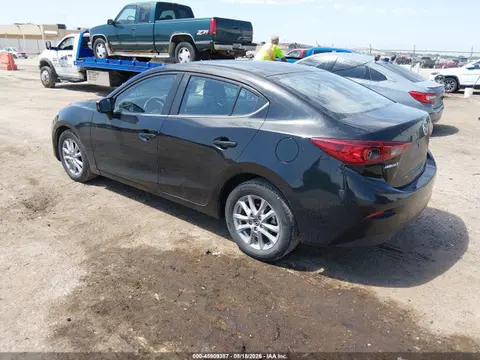 2016 Mazda Mazda3 I Sport VIN JM1BM1U73G1331234 фото 3
