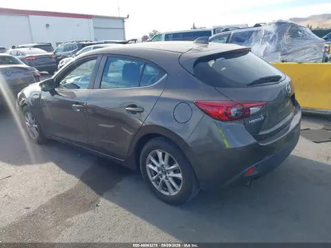 2015 Mazda Mazda3 I Touring VIN JM1BM1L73F1246605 фото 3