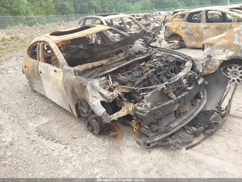 JM1BPBNM7L1156479 — 2020 Mazda MAZDA3 Premium Package, Полный пожар (Total Burn), фото до ремонта