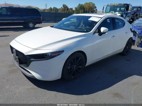 2020 Mazda Mazda3 Premium Package VIN JM1BPANM6L1172229 фото 2