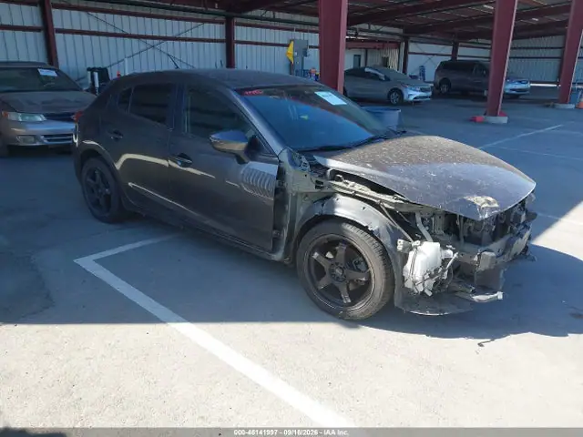 3MZBN1K70HM104603 — 2017 Mazda MAZDA3 Sport, Естественный износ (Normal Wear & Tear), фото до ремонта