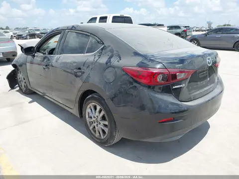 2018 Mazda Mazda3 Sport VIN 3MZBN1U74JM228599 фото 3