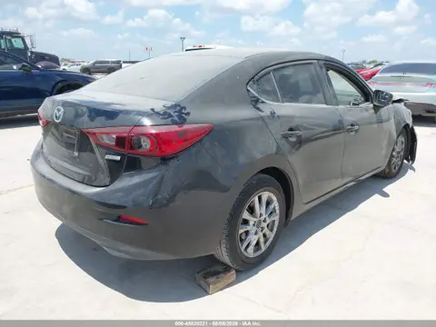 2018 Mazda Mazda3 Sport VIN 3MZBN1U74JM228599 фото 4