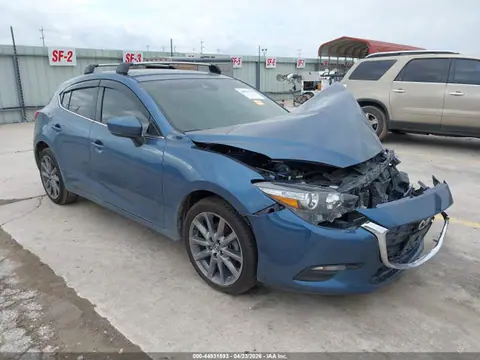3MZBN1L36JM188153 — 2018 Mazda MAZDA3 Touring, Передняя часть (Front End), фото до ремонта