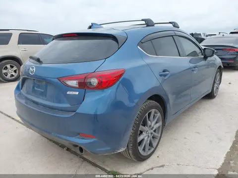 2018 Mazda Mazda3 Touring VIN 3MZBN1L36JM188153 фото 4