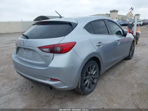 2018 Mazda Mazda3 Touring VIN 3MZBN1L30JM162521 фото 4