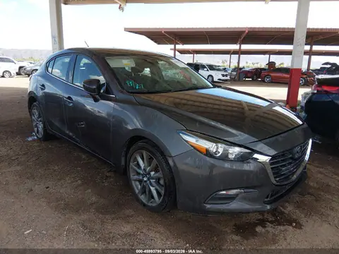 3MZBN1L30JM226346 — 2018 Mazda MAZDA3 Touring, Естественный износ (Normal Wear & Tear), фото до ремонта