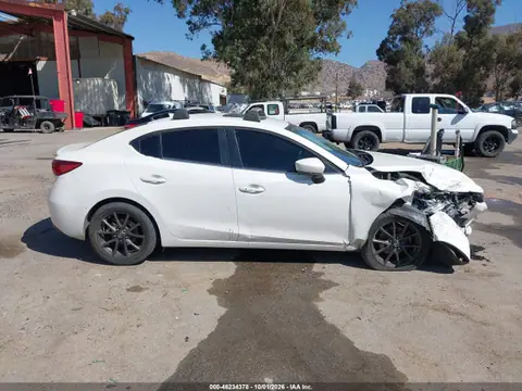 2018 Mazda Mazda3 Touring VIN 3MZBN1V34JM216710 фото 13