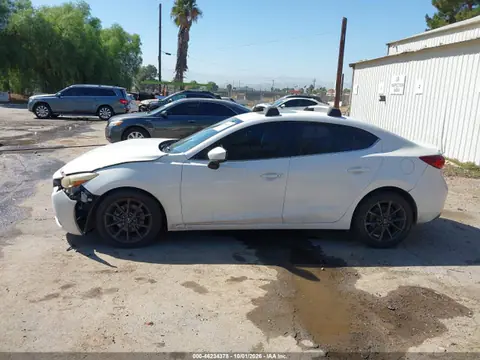 2018 Mazda Mazda3 Touring VIN 3MZBN1V34JM216710 фото 14