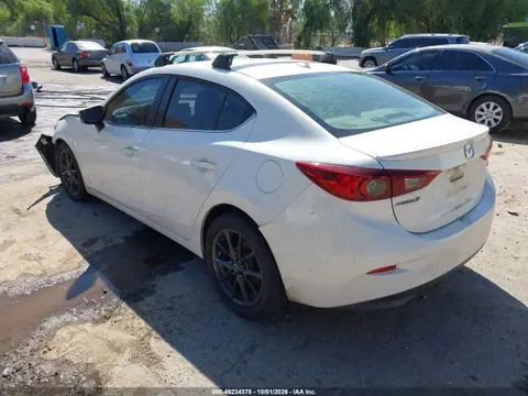 2018 Mazda Mazda3 Touring VIN 3MZBN1V34JM216710 фото 3