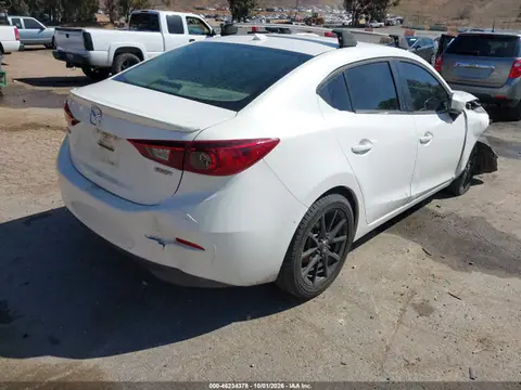 2018 Mazda Mazda3 Touring VIN 3MZBN1V34JM216710 фото 4