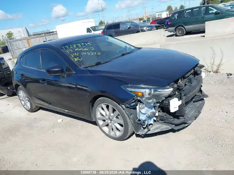 JM1BN1M33H1145320 — 2017 Mazda MAZDA3, Передняя часть (Front), фото до ремонта