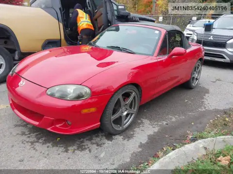 JM1NB354240405196 — 2004 Mazda MX-5, фото 3 с аукциона IAAI 19.10.2026, Передняя часть справа
