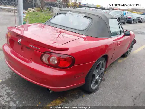 JM1NB354240405196 — 2004 Mazda MX-5, фото 5 с аукциона IAAI 19.10.2026, Передняя часть справа